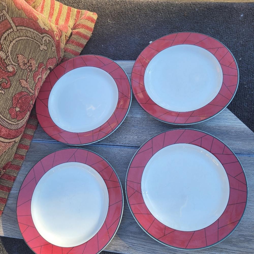 Vintage Vitromaster Salad Plates